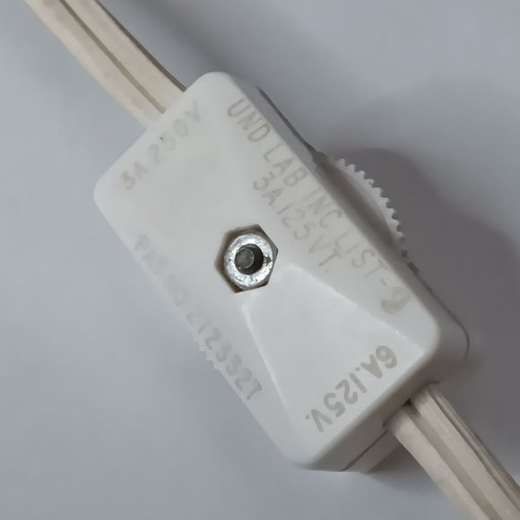 Vintage Handmade Ceramic Owl Light Hobbyist Hand Painted Electric Bird Lamp - Picture 15 of 16